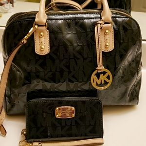 Black MK purse with matching wallet